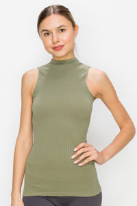 RIBBED MOCK NECK SLEEVELESS TOP